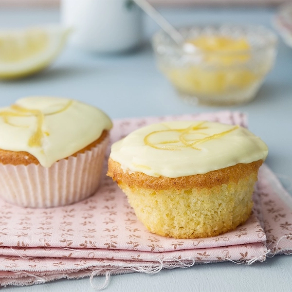 Lemon Curd Cupcakes